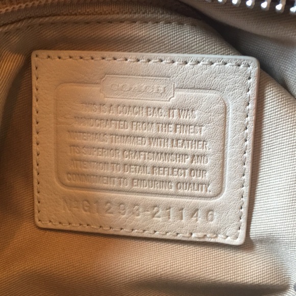 NWT Coach shoulder bag - Picture 3 of 4